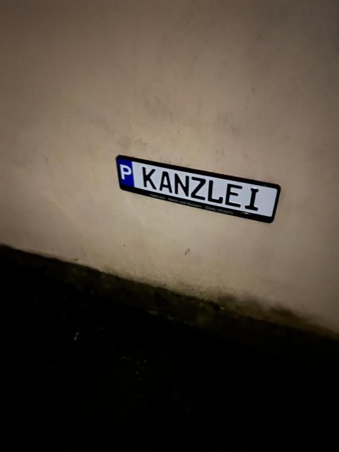 Wohnung Im Universitaetsring Halle  المظهر الخارجي الصورة